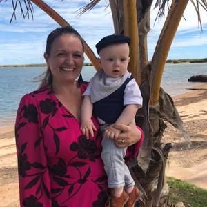 Meet your Posher, Estela